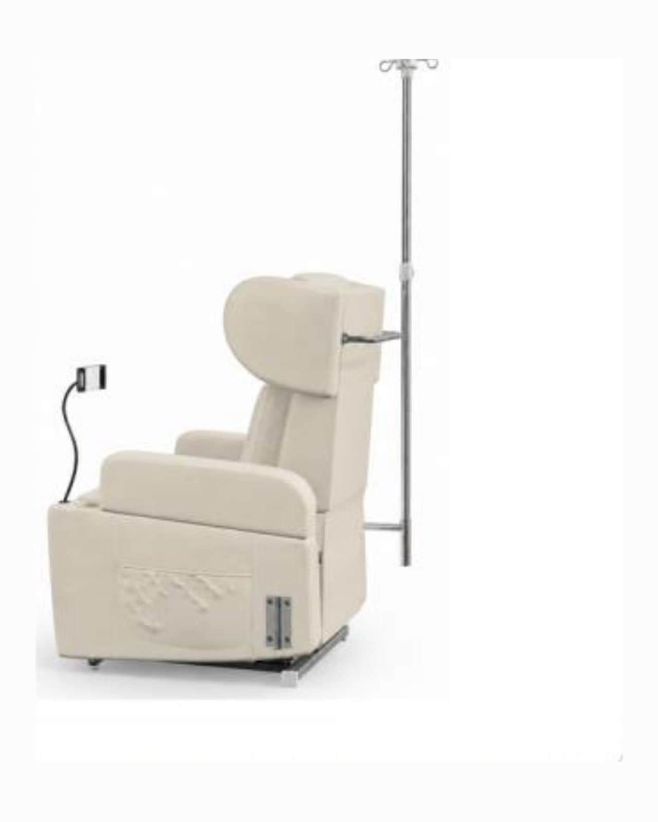 everCare RelaxIV — side view showing the integrated IV support